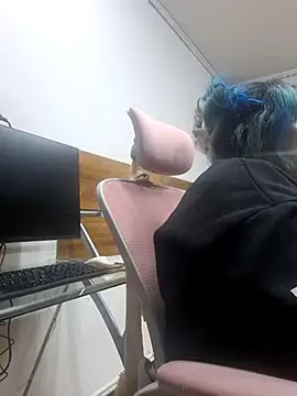 lucky-leah online show from 06.02.26