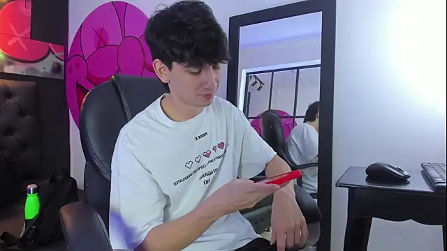 Santi delacruz online show from 12.13.24