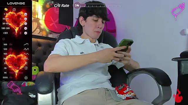 Santi delacruz online show from 02.06.25