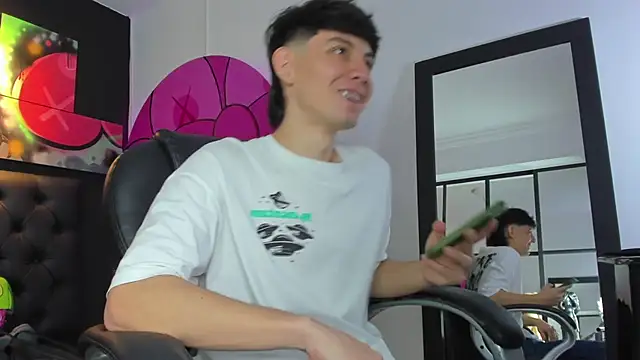 Santi delacruz online show from 02.07.25