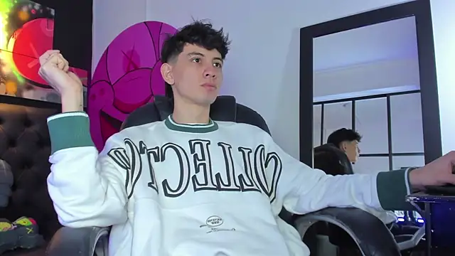 Santi delacruz online show from 02.11.25