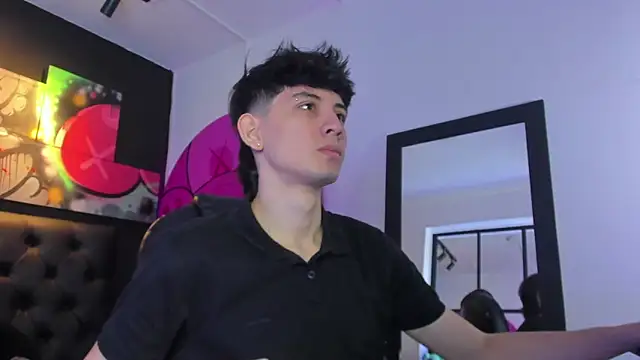 Santi delacruz online show from 02.12.25