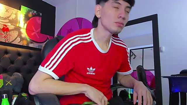 Santi delacruz online show from 02.13.25