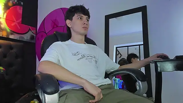 Santi delacruz online show from 03.05.25