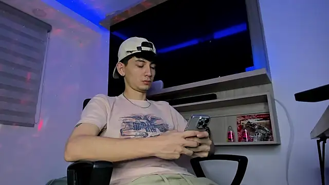 Santi delacruz online show from 10.16.25