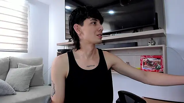 Santi delacruz online show from 10.24.25