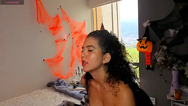 arteverena online show from 10.11.25