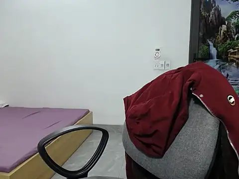 Love bug15 online show from 12.21.24