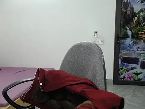 Love bug15 online show from 12.23.24