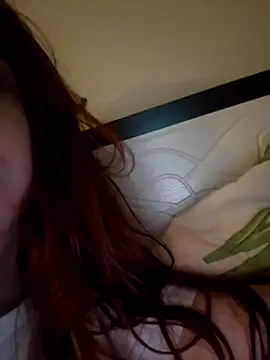 Snapshot of Anje_Cox chatting on 09.29.25 Anje Cox online show from 09.29.25