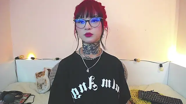 Isabella  dark online show from 12.02.24