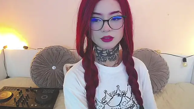 Isabella  dark online show from 12.04.24