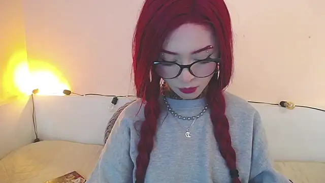 Isabella  dark online show from 12.05.24