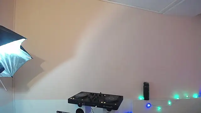 Isabella  dark online show from 12.12.24