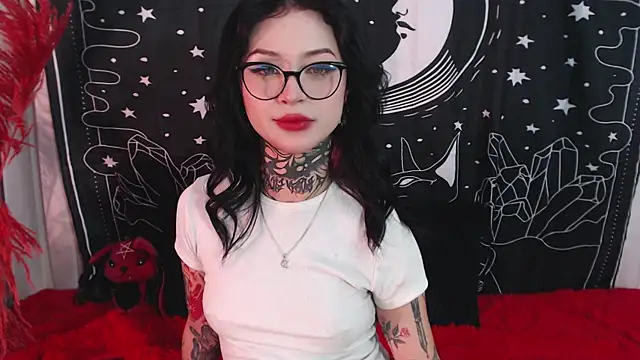Isabella  dark online show from 02.07.25