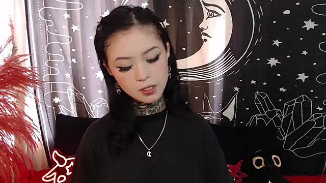 Isabella  dark online show from 02.19.25