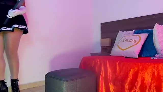 Mila cams1  online show from 11.06.25