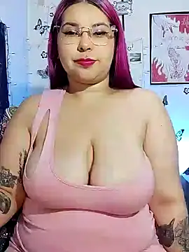 Snapshot of Hada_dracanae chatting on 01.25.25 Hada dracanae online show from 01.25.25
