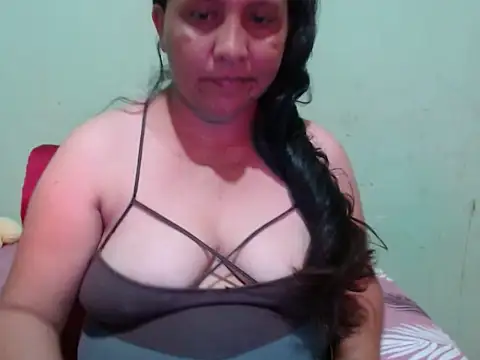 Snapshot of sonia__milk chatting on 01.17.26 sonia milk online show from 01.17.26