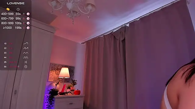 FreyaRaya online show from 12.06.24