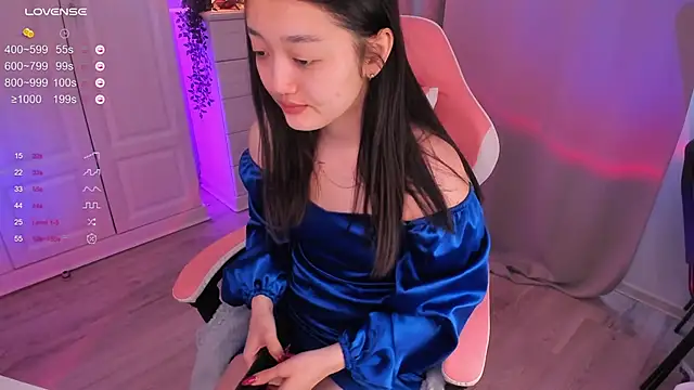 FreyaRaya online show from 12.14.24