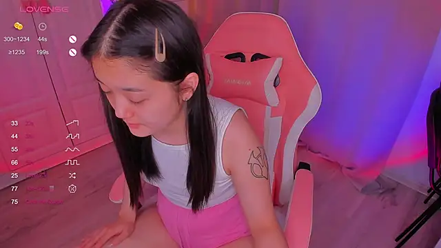 FreyaRaya online show from 01.25.25