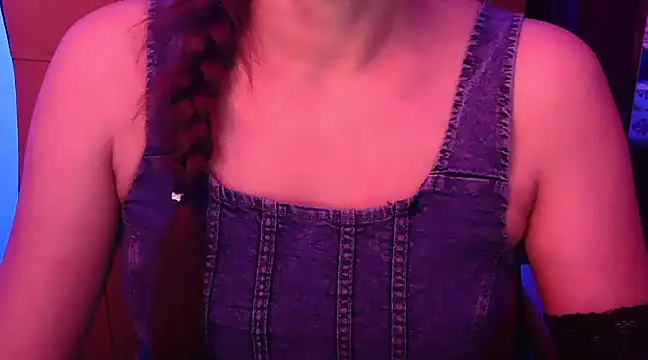 Snapshot of _Blue_Ruubyy_ chatting on 03.19.25  Blue Ruubyy  online show from 03.19.25