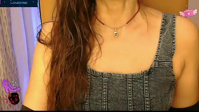 Snapshot of _Blue_Ruubyy_ chatting on 10.12.25  Blue Ruubyy  online show from 10.12.25