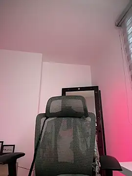 Snapshot of evangeline_ch chatting on 10.13.25 evangeline ch online show from 10.13.25