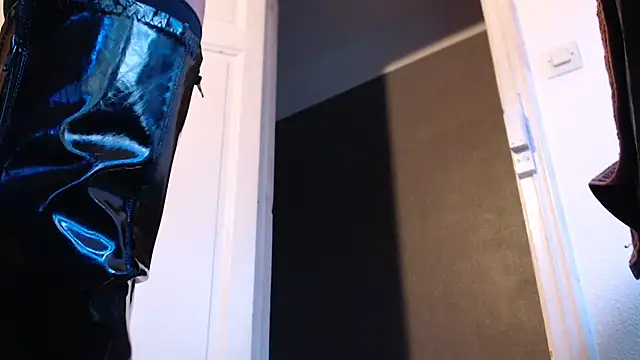 rustoffxh online show from 10.31.25