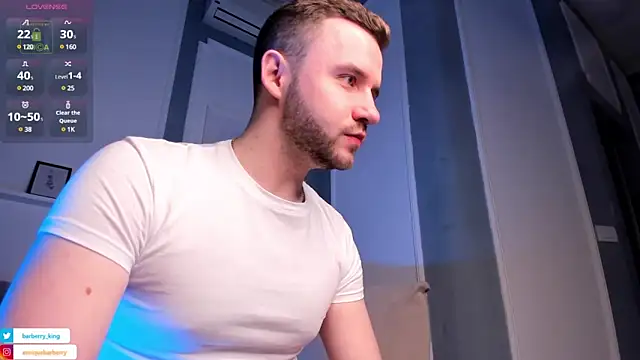 Snapshot of EnriqueBarberry chatting on 12.23.24 EnriqueBarberry online show from 12.23.24