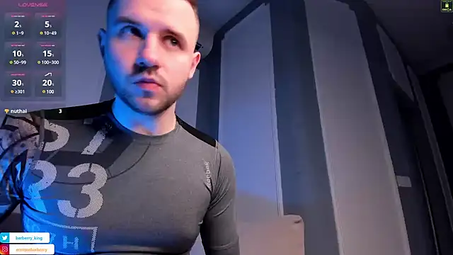 Snapshot of EnriqueBarberry chatting on 12.28.24 EnriqueBarberry online show from 12.28.24