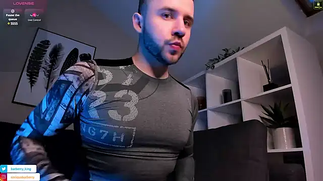 Snapshot of EnriqueBarberry chatting on 01.05.25 EnriqueBarberry online show from 01.05.25
