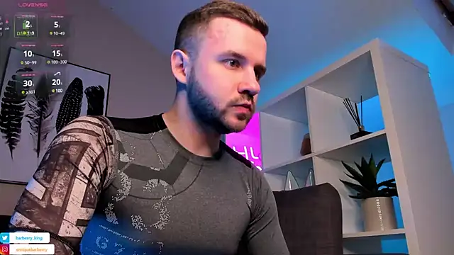 Snapshot of EnriqueBarberry chatting on 02.16.25 EnriqueBarberry online show from 02.16.25