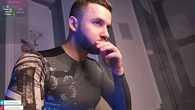 Snapshot of EnriqueBarberry chatting on 02.19.25 EnriqueBarberry online show from 02.19.25