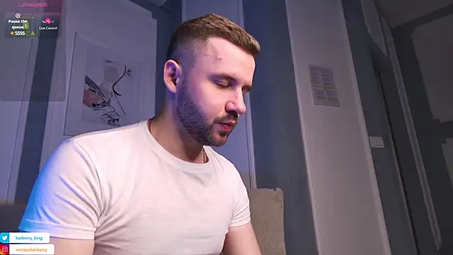 Snapshot of EnriqueBarberry chatting on 03.01.25 EnriqueBarberry online show from 03.01.25