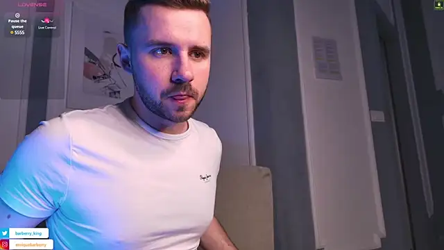 Snapshot of EnriqueBarberry chatting on 03.09.25 EnriqueBarberry online show from 03.09.25