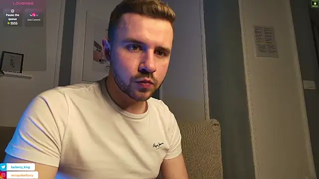 Snapshot of EnriqueBarberry chatting on 03.14.25 EnriqueBarberry online show from 03.14.25