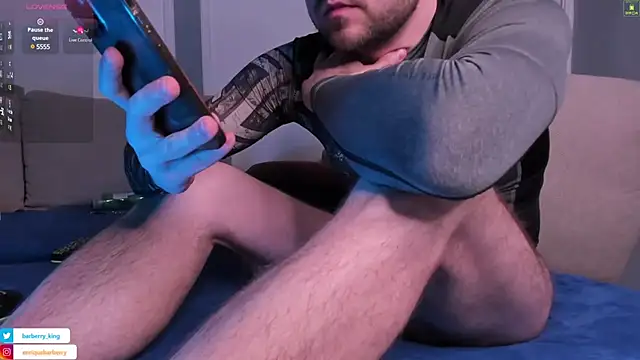 Snapshot of EnriqueBarberry chatting on 03.21.25 EnriqueBarberry online show from 03.21.25