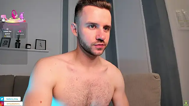 Snapshot of EnriqueBarberry chatting on 09.13.25 EnriqueBarberry online show from 09.13.25