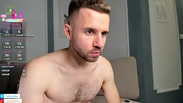 Snapshot of EnriqueBarberry chatting on 09.21.25 EnriqueBarberry online show from 09.21.25