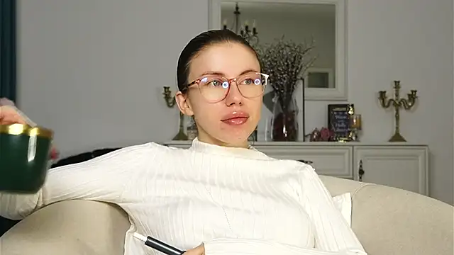 ivyleague  online show from 10.12.25