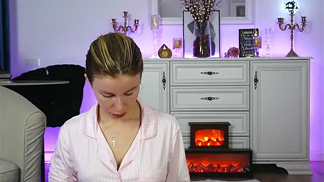 ivyleague  online show from 10.16.25