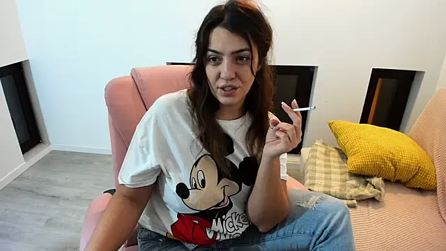 Dyana Kaylinn online show from 10.15.25