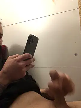 hotmrniceguy online show from 02.15.25