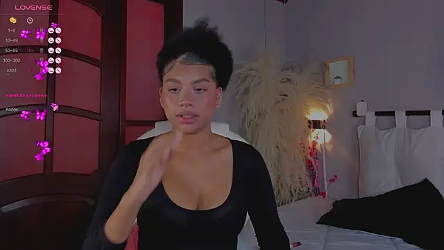 nayah   online show from 12.17.24