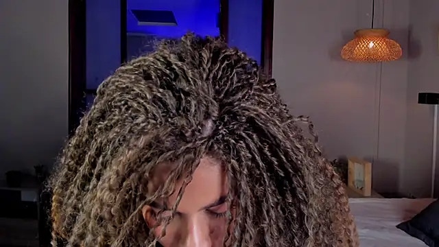 nayah   online show from 09.16.25