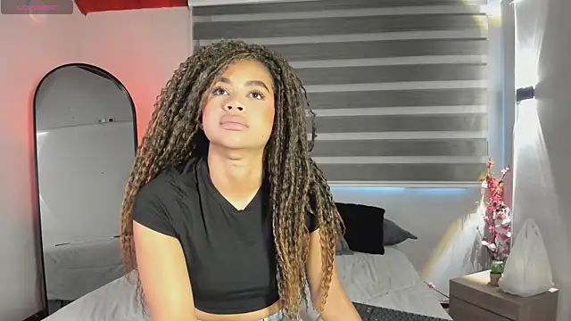 nayah   online show from 11.18.25