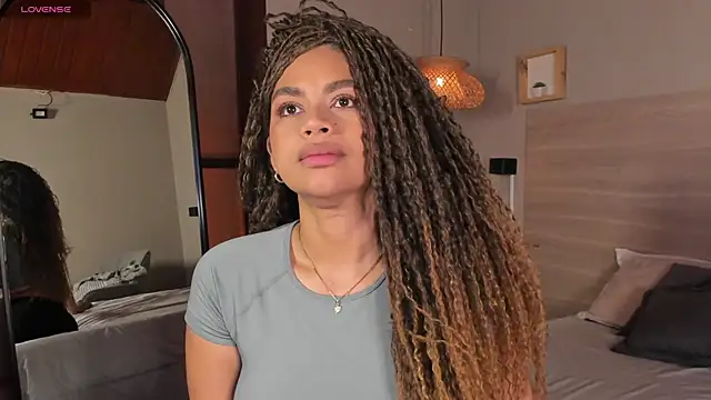 nayah   online show from 04.16.26