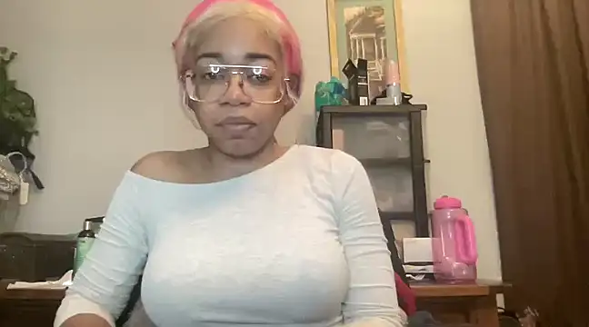 MommyConfident online show from 03.22.25